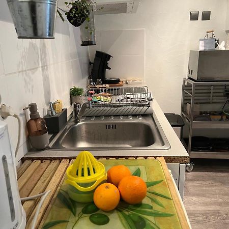 Le Studio - La Roquebrussanne Apartment ภายนอก รูปภาพ