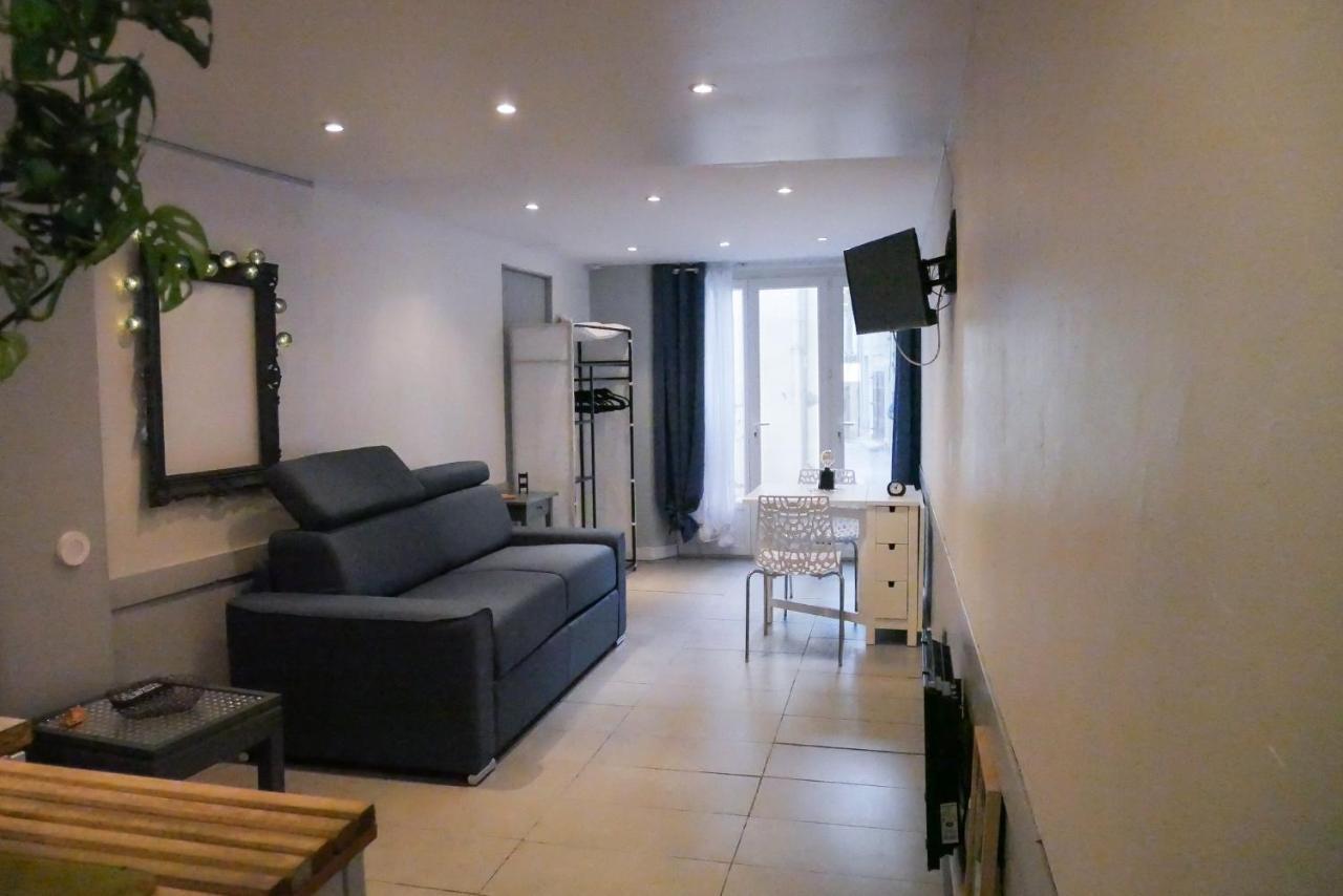 Le Studio - La Roquebrussanne Apartment ภายนอก รูปภาพ