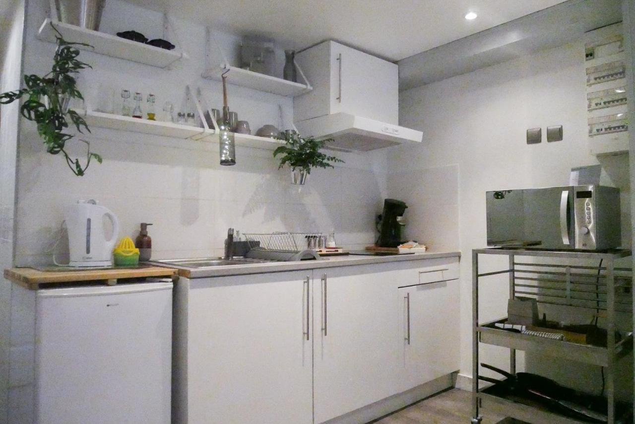 Le Studio - La Roquebrussanne Apartment ภายนอก รูปภาพ