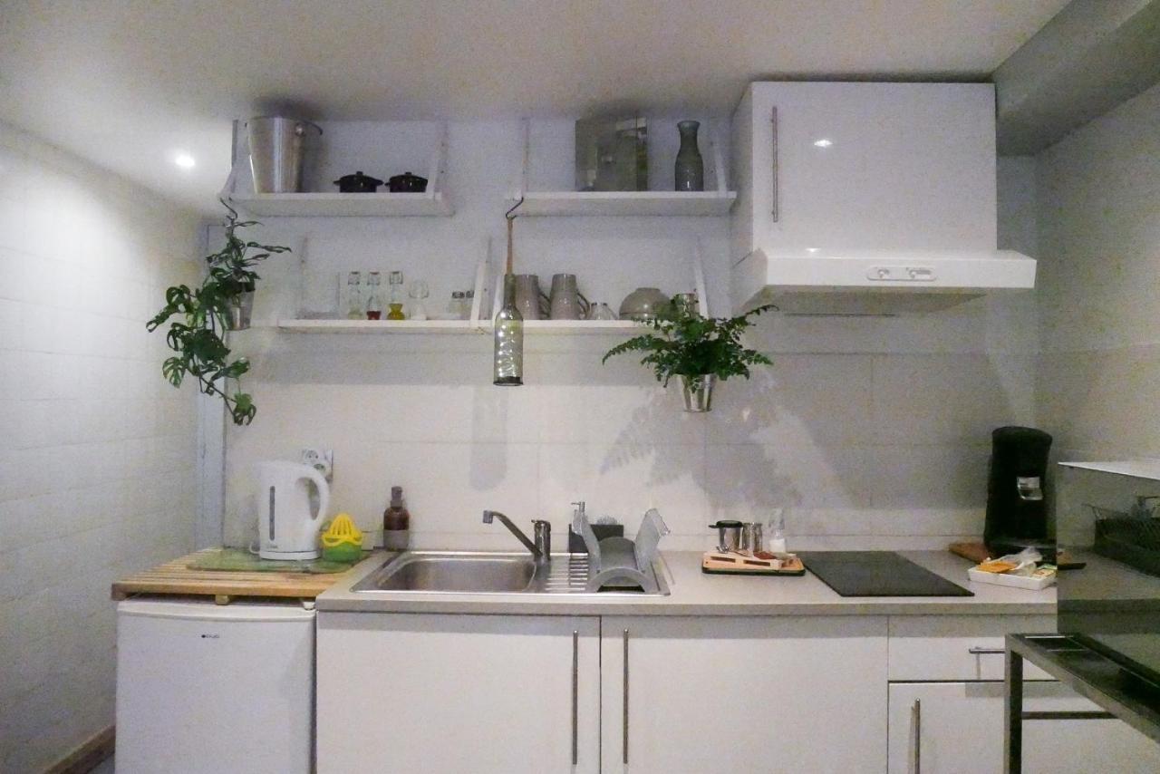 Le Studio - La Roquebrussanne Apartment ภายนอก รูปภาพ